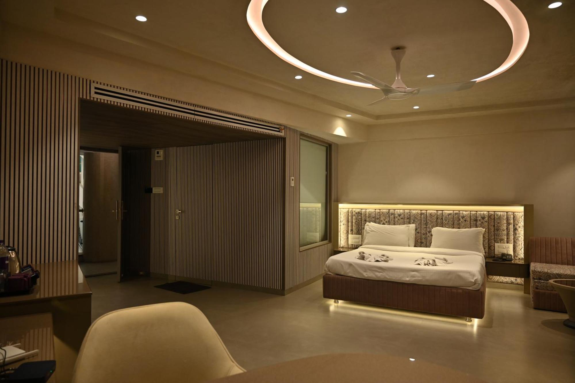 Kumar Resort By Turtle, Lonavala Exterior photo