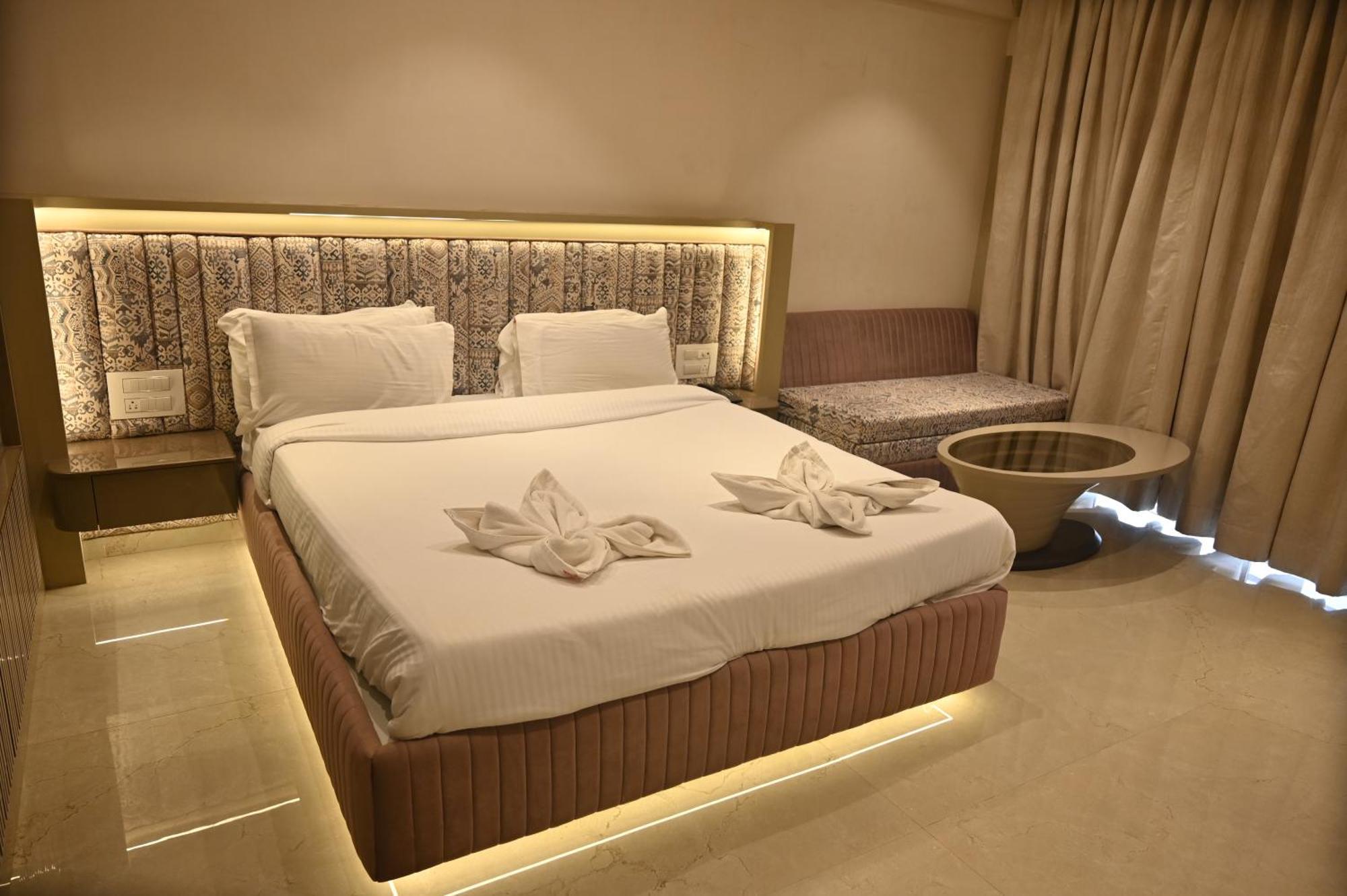 Kumar Resort By Turtle, Lonavala Exterior photo