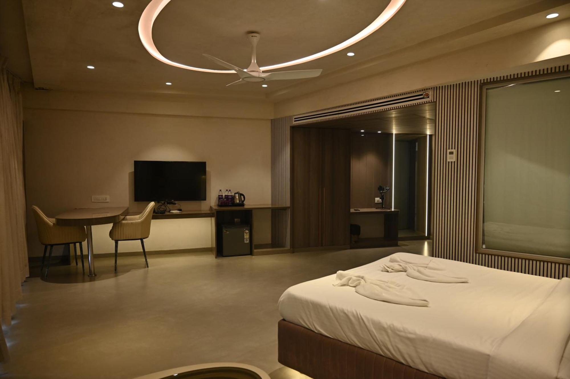 Kumar Resort By Turtle, Lonavala Exterior photo