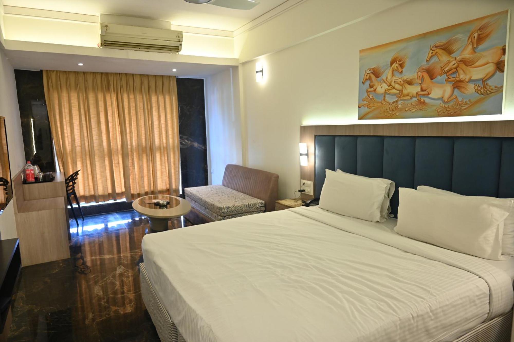 Kumar Resort By Turtle, Lonavala Exterior photo