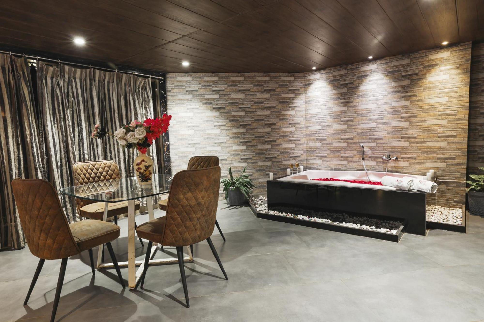 Kumar Resort By Turtle, Lonavala Exterior photo