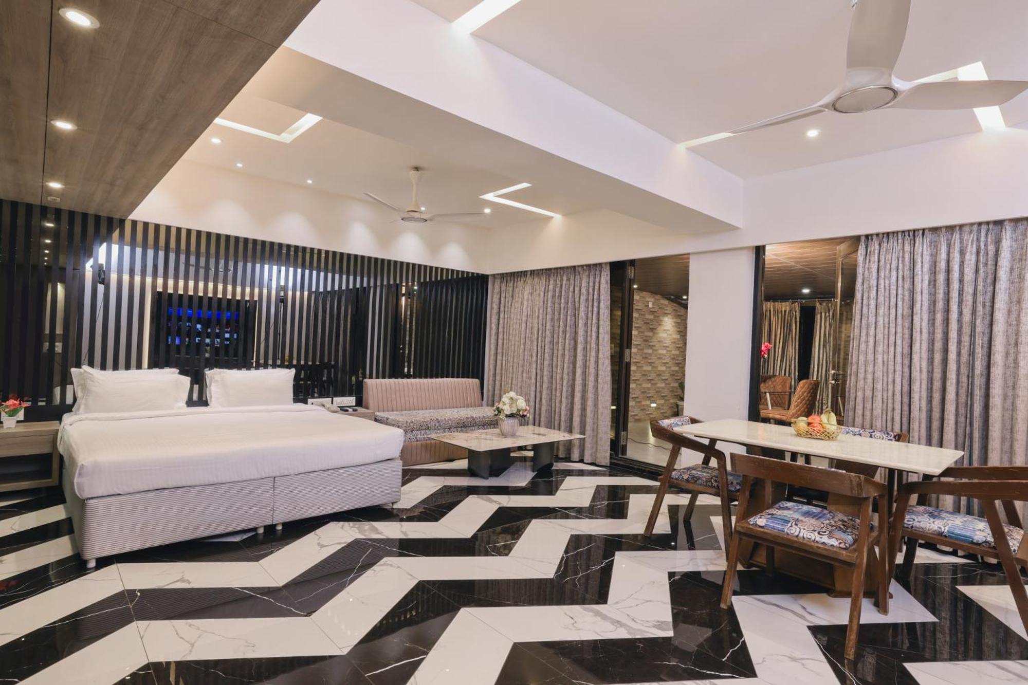 Kumar Resort By Turtle, Lonavala Exterior photo
